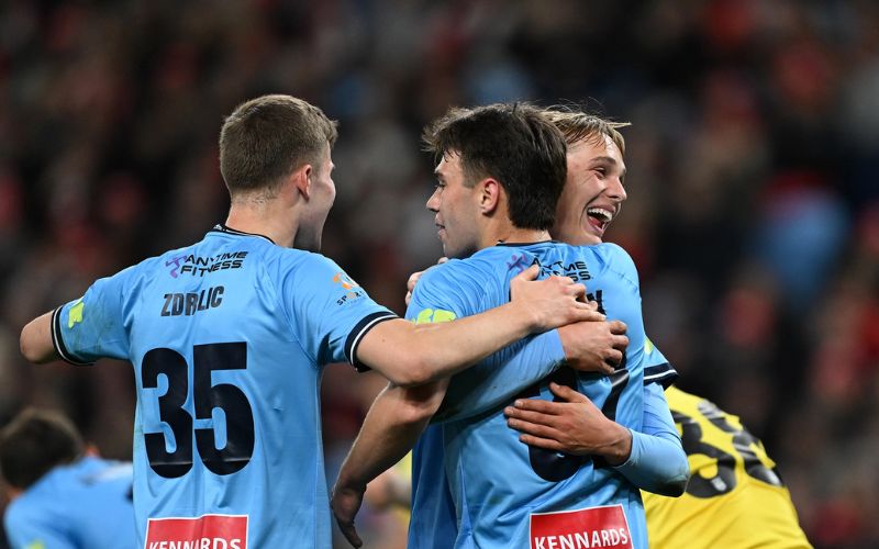 cuộc đua vô địch a league hấp dẫn